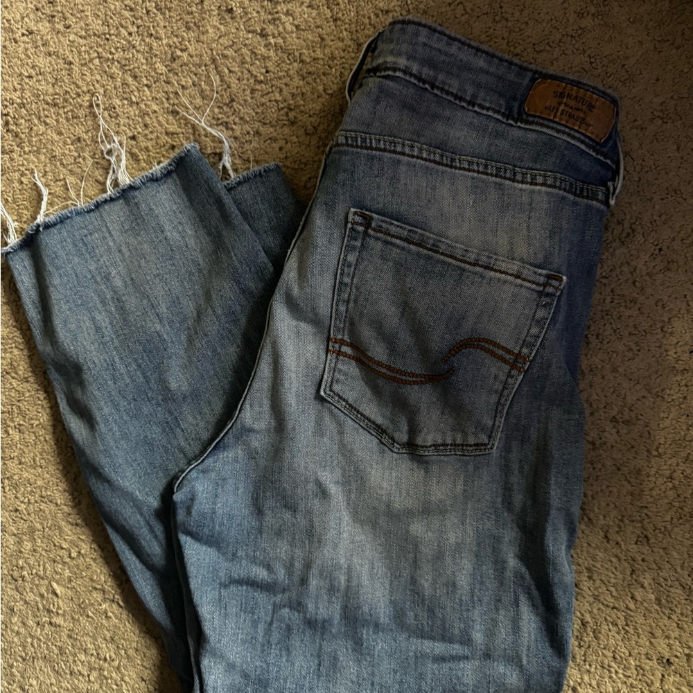 Signature by Levi Strauss Women’s Capri